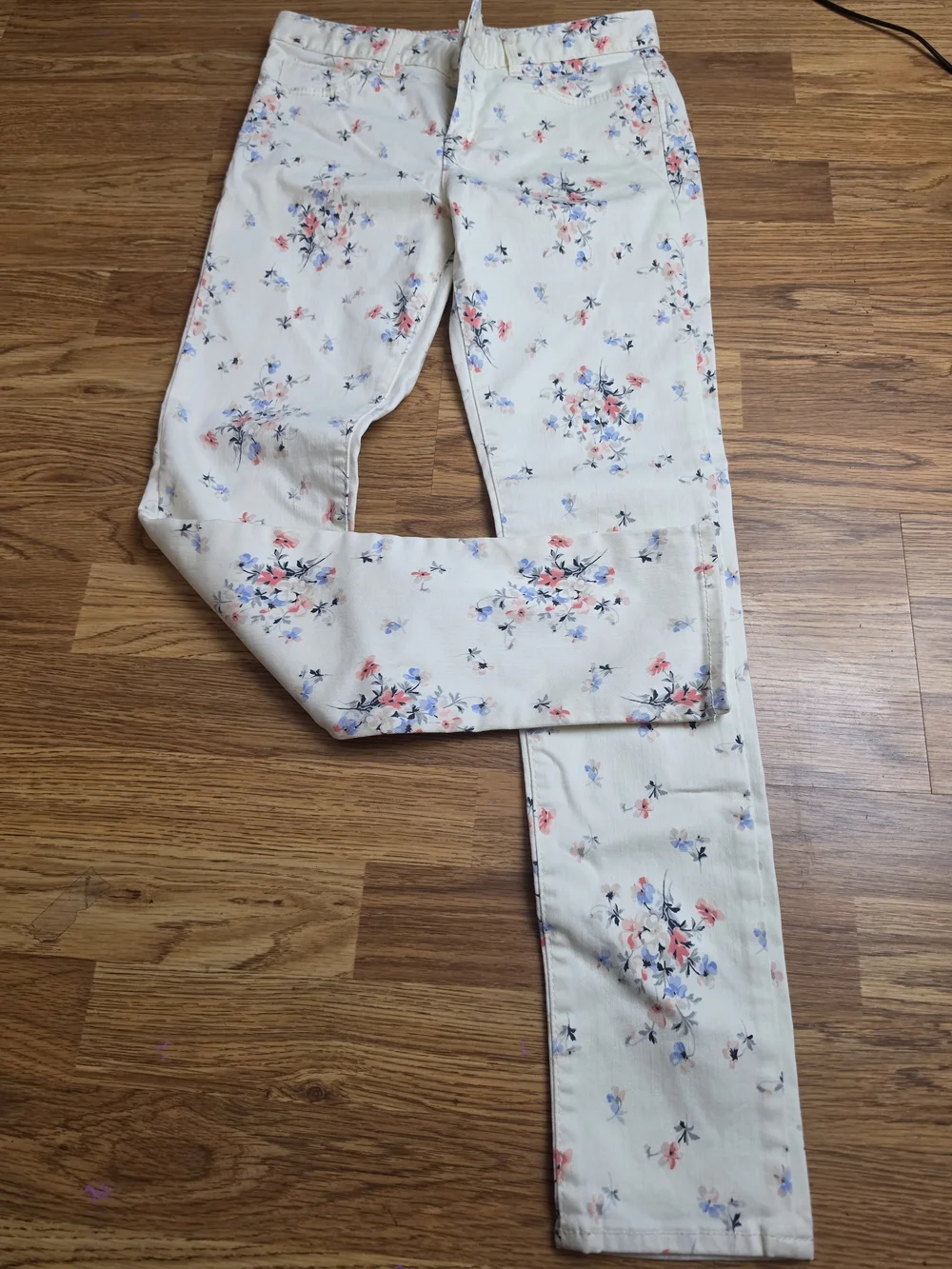 GAP Cream Floral Skinny Jeans